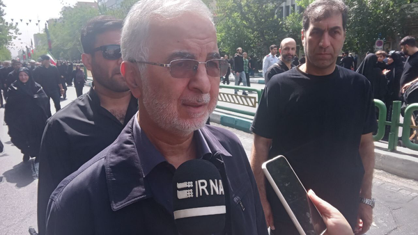 حضور سران قوا و شخصیت‌های سیاسی و نظامی در تشییع شهدای اقتدار ملی + عکس
