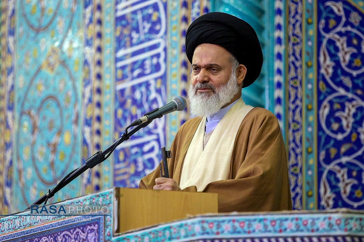قدرت بازدارندگی ایران اسلامی دشمن را سرجای خود می نشاند