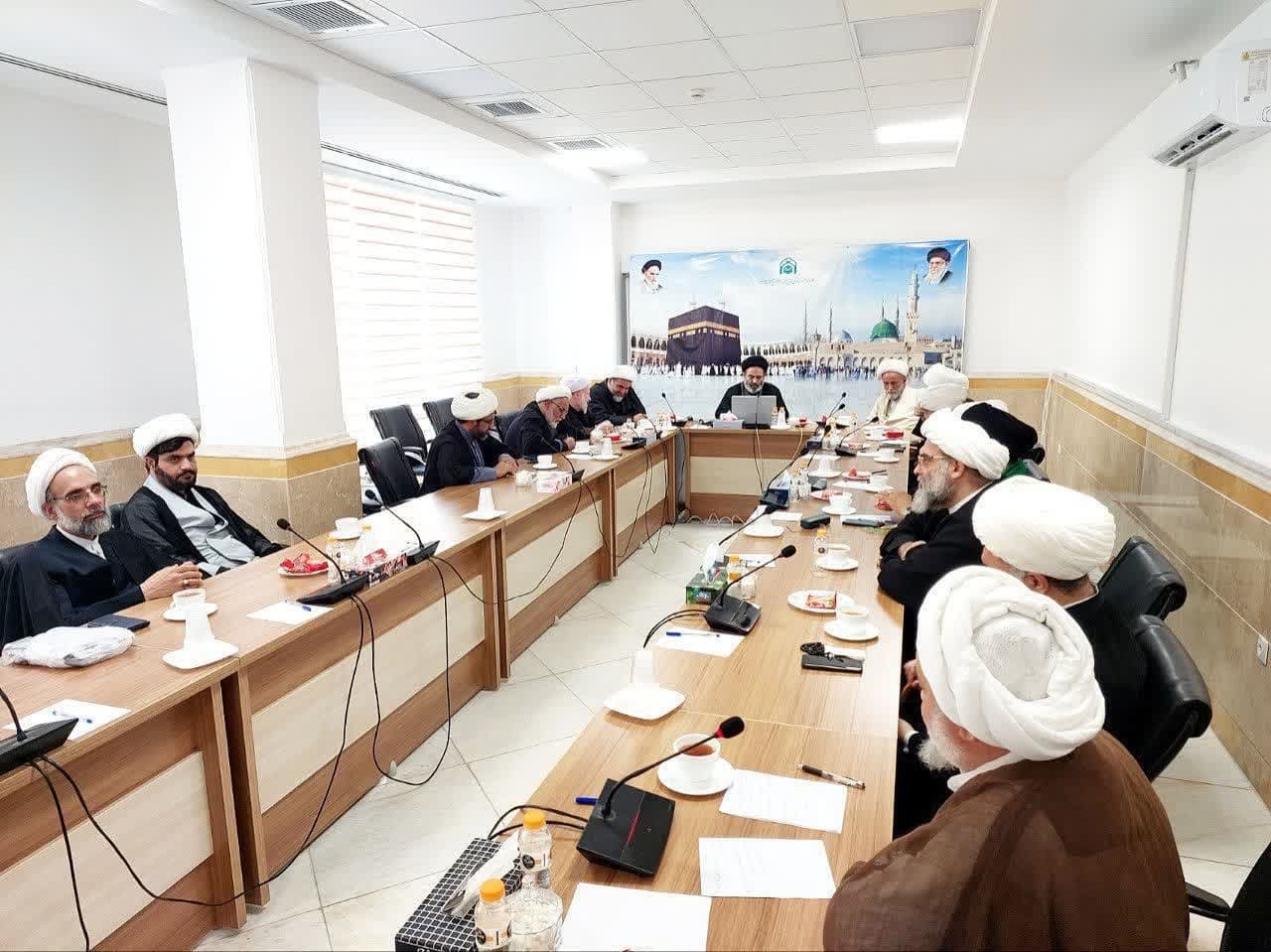 دیدار اعضا کمیته بین الملل اساتید سطوح عالی حوزه با حجت الاسلام و المسلمین سید عبدالفتاح