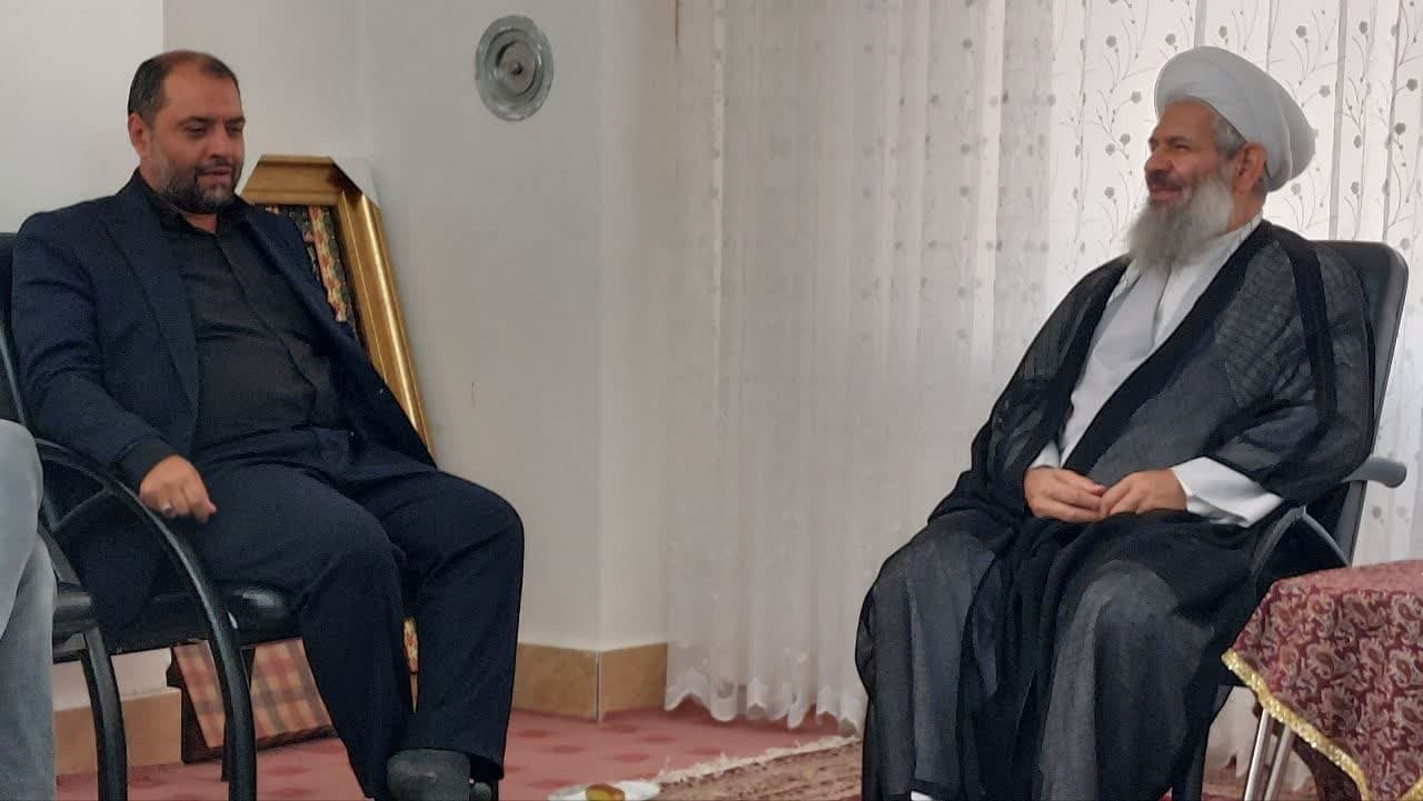 دیدار فرماندهان بسیج دانشجویی دانشگاه‌ های مراغه با امام جمعه جدید این شهرستان+ تصاویر