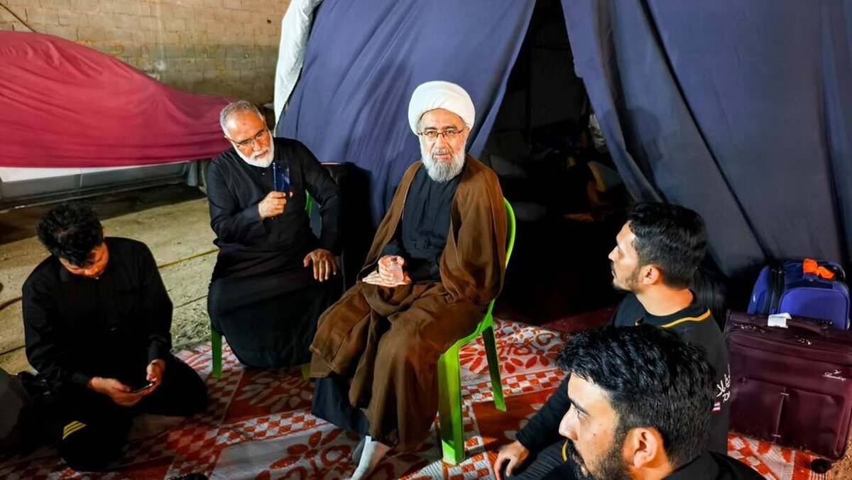 حضور آیت‌الله مروی در پیاده‌روی اربعین + عکس