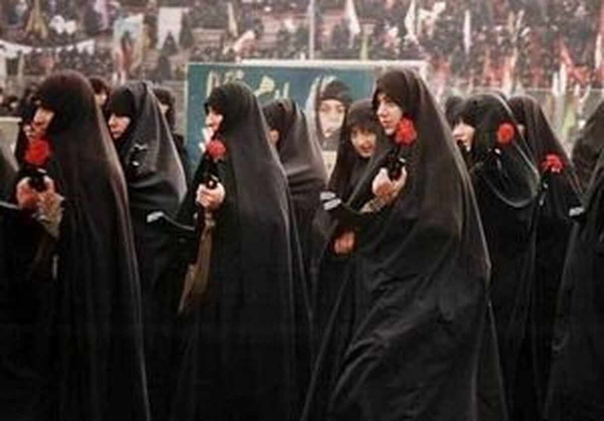 چند بانو بین آزادگان ایرانی بودند؟