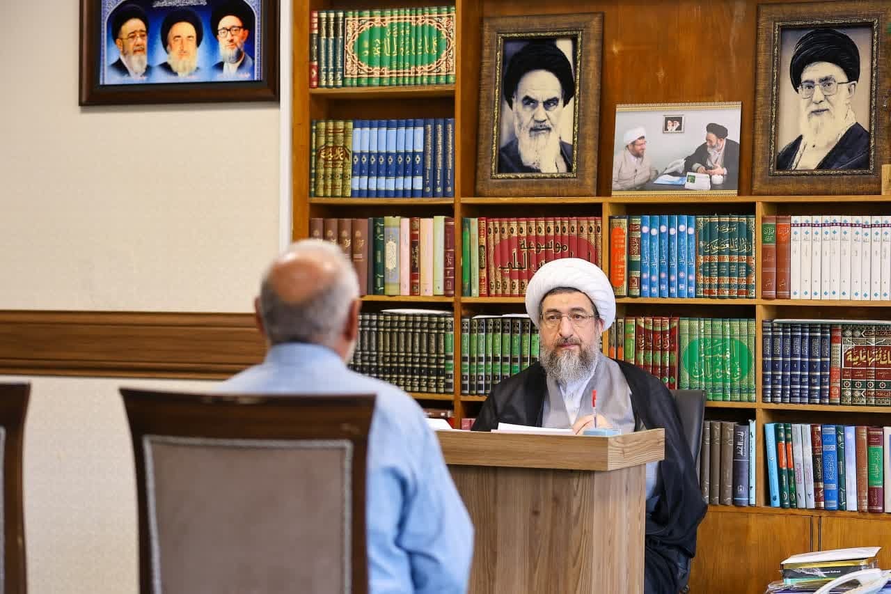 دیدار هفتگی مردم با امام جمعه تبریز برگزار شد+ تصاویر