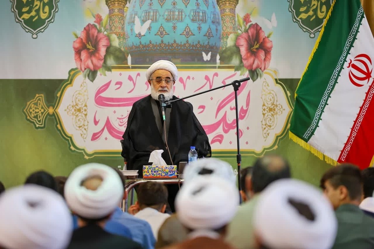الگوی طلبه تراز انقلاب؛ تلفیق معرفت عمیق قرآنی با مسئولیت‌پذیری اجتماعی