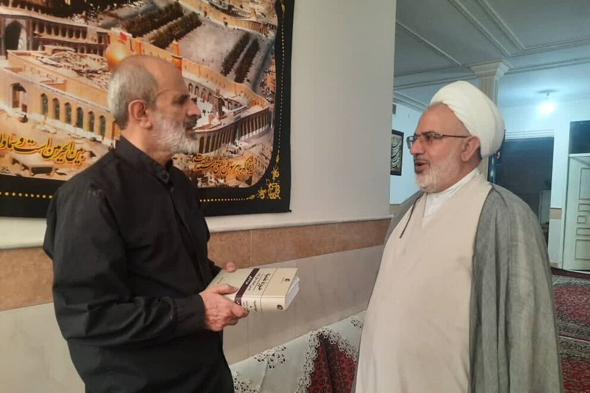 عیادت نماینده آیت‌الله اعرافی از عضو هیئت علمی پژوهشگاه حوزه و دانشگاه