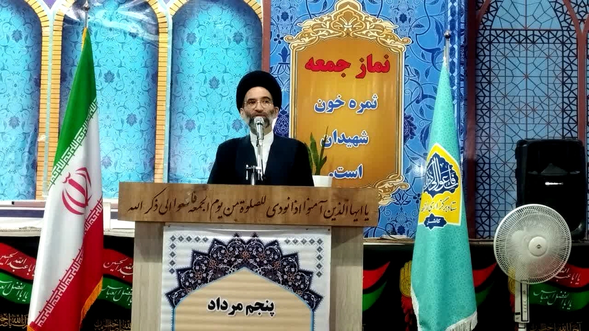 نافذ‌ترین رسانه نماز جمعه است