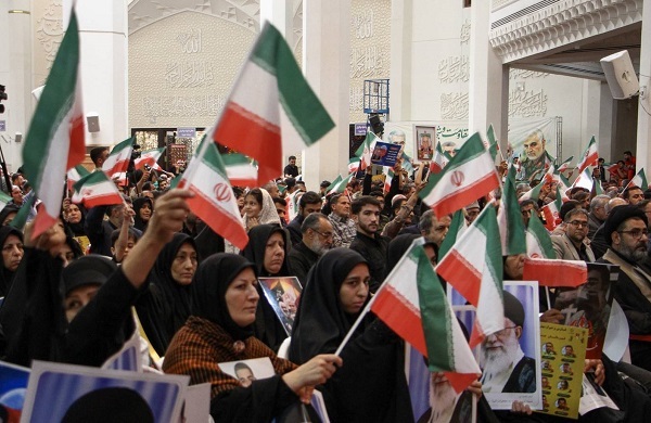 مراسم بزرگداشت 26 شهید اقتدار فارس در حرم شاهچراغ برگزار شد
