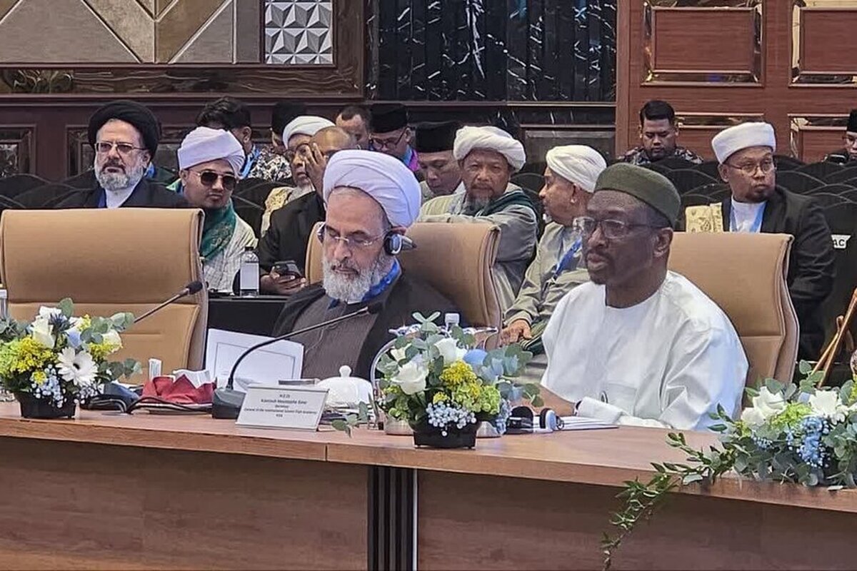 گزارش جامع از سفر آیتالله اعرافی به مالزی
