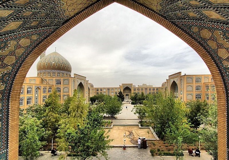 روحانیت سنگر نخست هدایت معنوی در جنگ ترکیبی