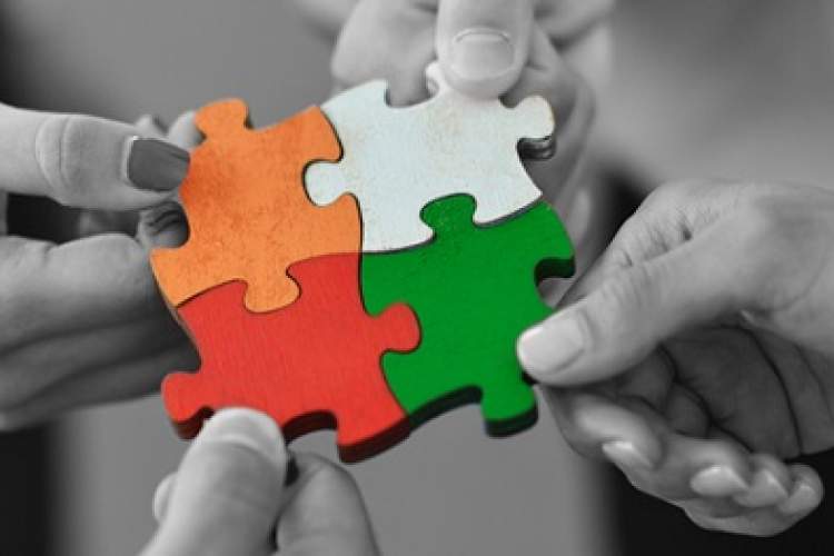 شکاف نسل‌ها و دگرگونی هنجارها؛ جامعه در مسیر تساهل‌گرایی