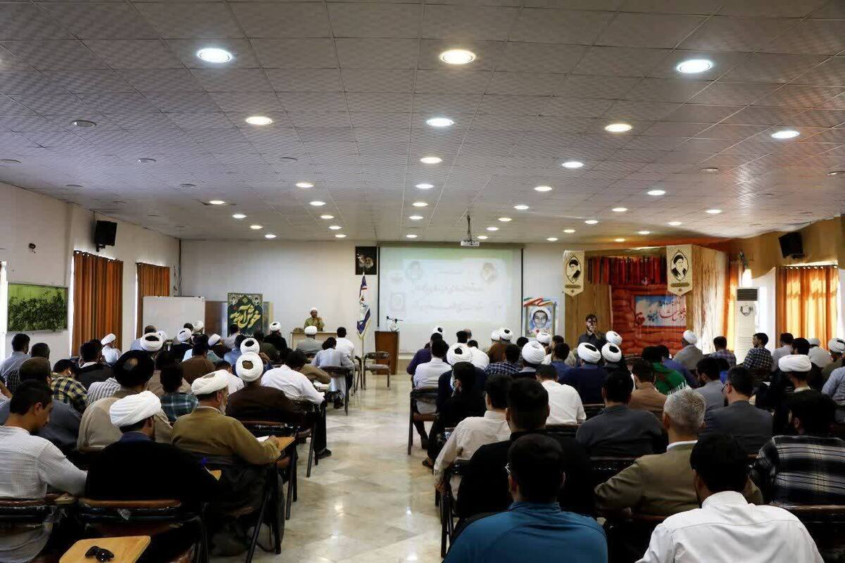 دوره توانمندسازی فرماندهان پایگاه‌های بسیج طلاب و روحانیون کشور آغاز شد