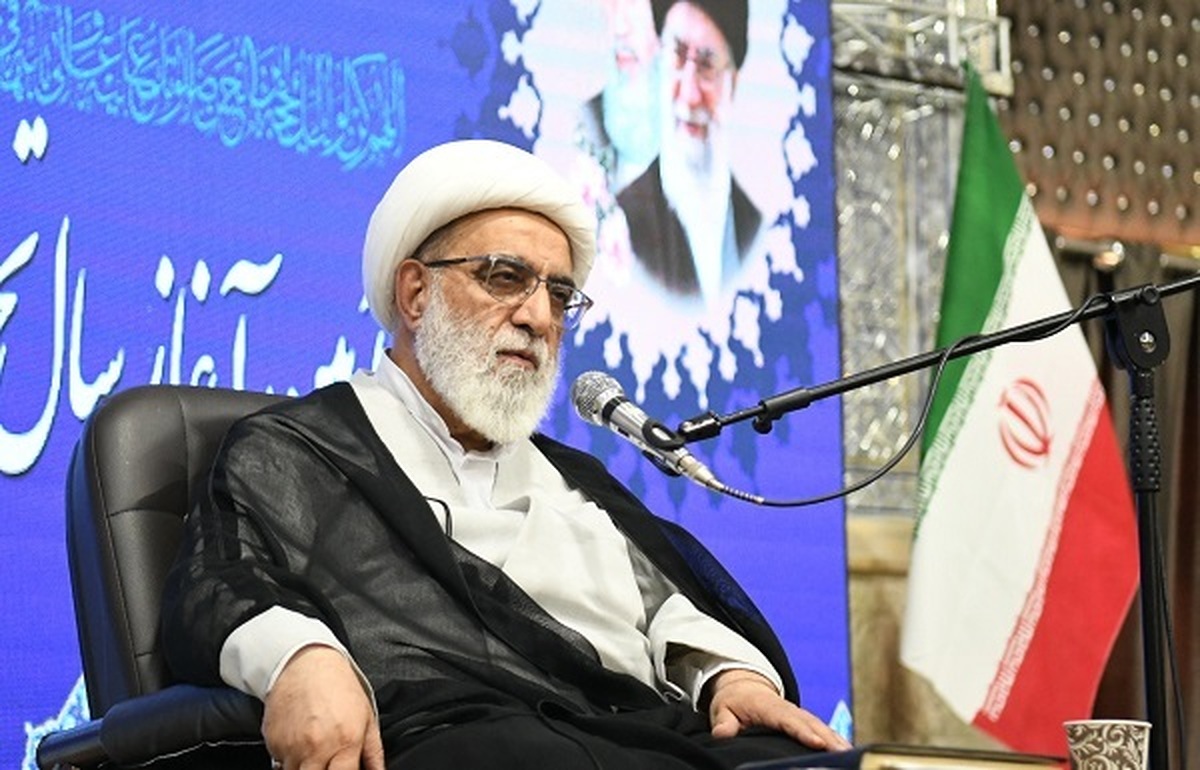 حوزههای علمیه؛ رکن اصلی بقا و استمرار اسلام و انقلاب اسلامی