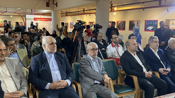نمایشگاه عکس «۱۲ روز ایران» افتتاح شد
