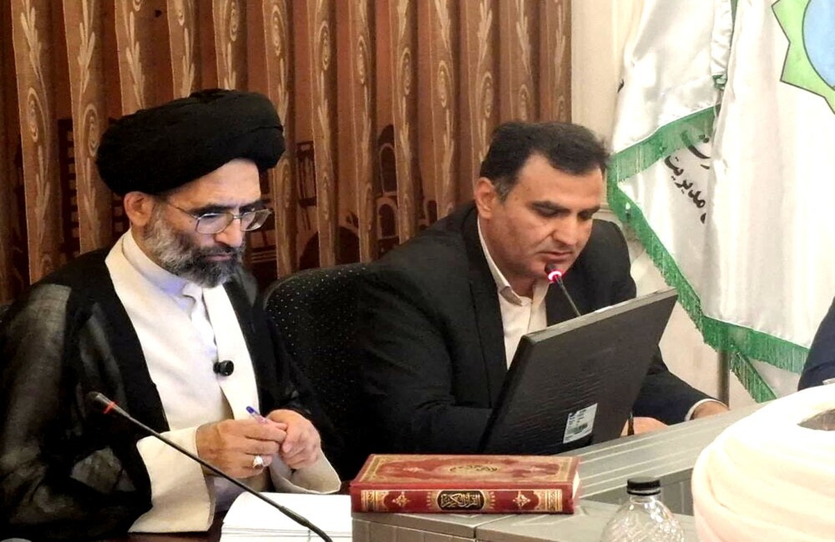 فرهنگ اقامه نماز در افکارعمومی جامعه باید نهادینه شود
