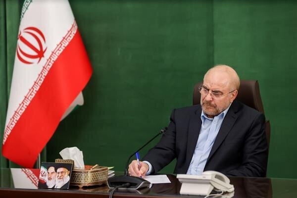 پیام تبریک سران قوا به مناسبت قهرمانی تیم ملی کشتی فرنگی