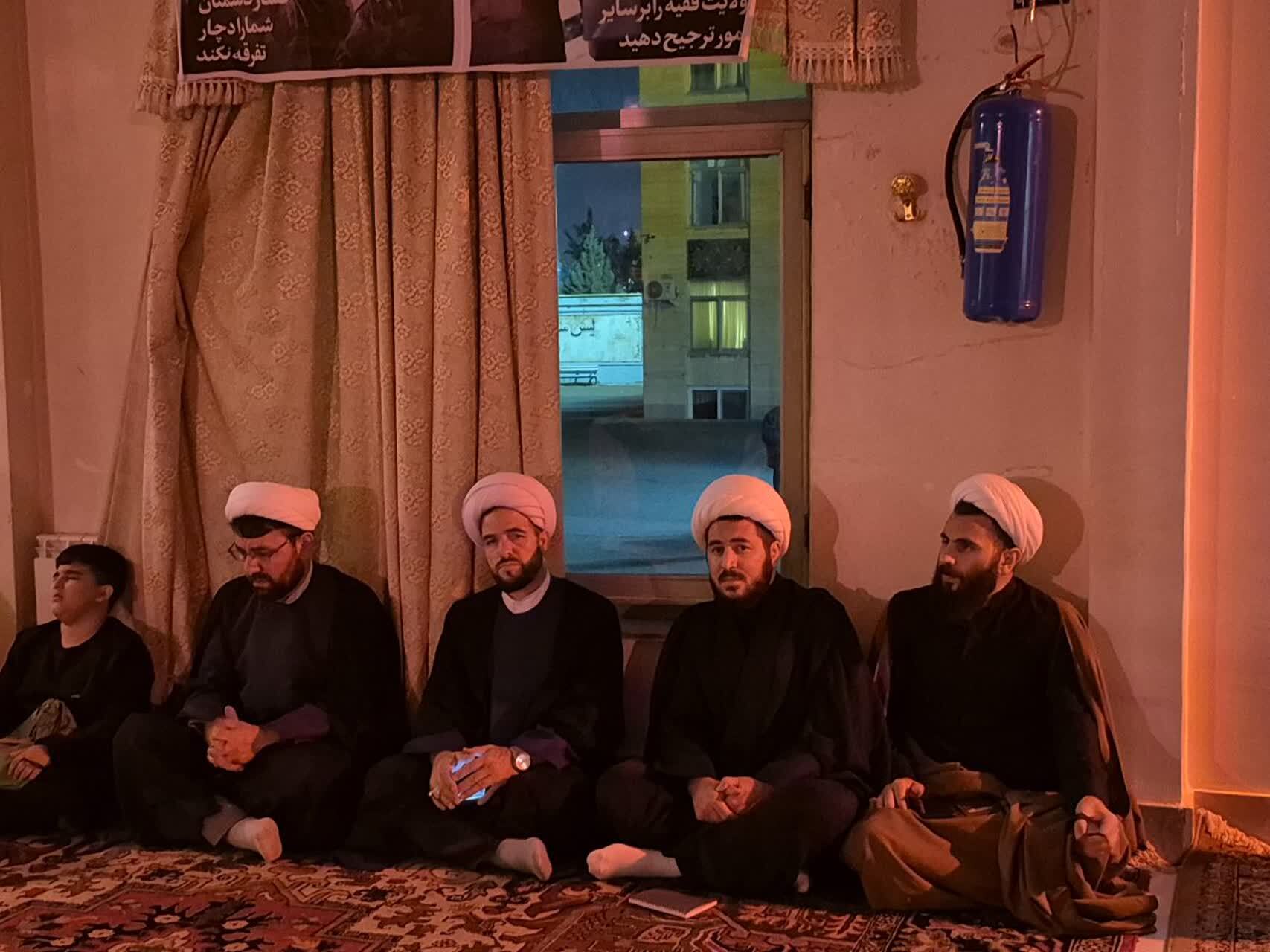 مراسم بزرگداشت و تجلیل از اساتید رزمنده روحانی در تبریز برگزار شد