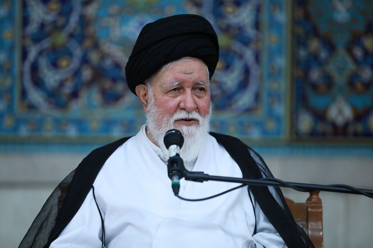 آیت‌الله علم الهدی: موضوع جمعیت برای آینده کشور حیاتی است