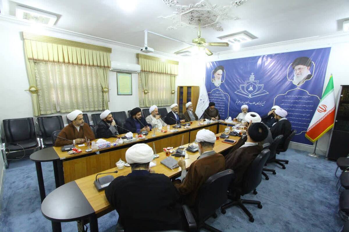 گزارشی از دیدار نمایندگان طلاب مازندران با آیت‌الله لائینی