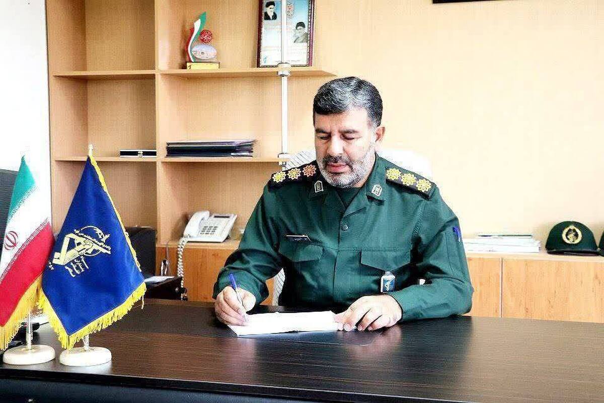 فرمانده سپاه ناحیه بناب هفته نیروی انتظامی را تبریک گفت