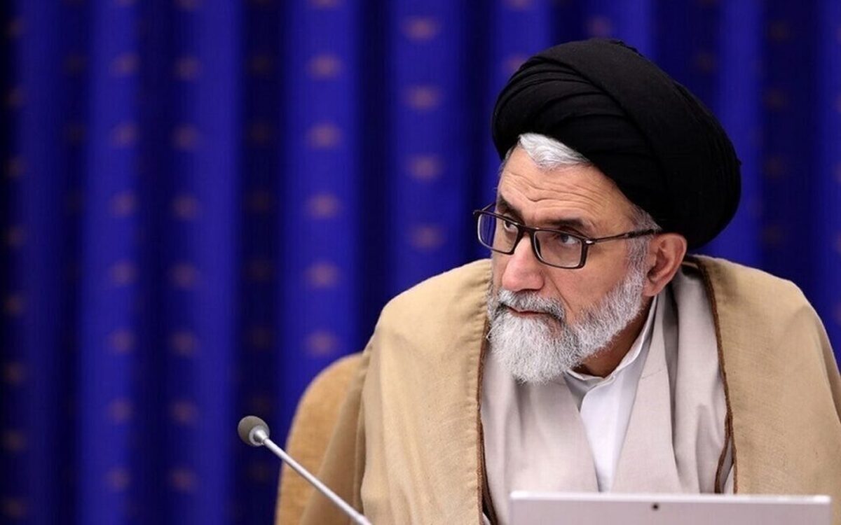 وزیر اطلاعات در جلسه شورای عالی جامعه مدرسین حاضر شد