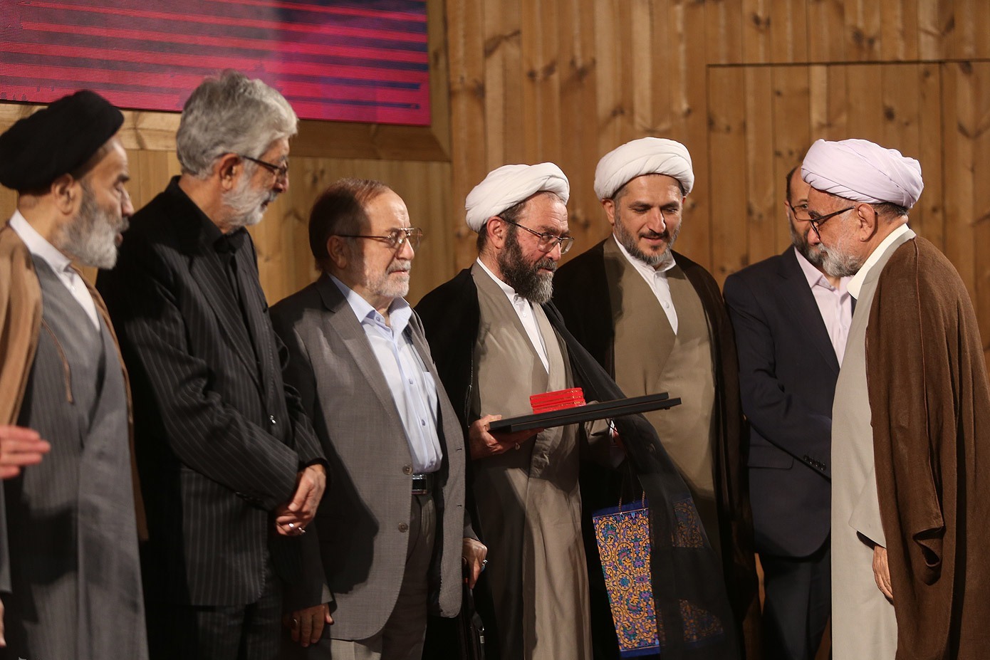 تجلیل از سه دهه دانشنامه نگاری حسن طارمی راد/ پیام آیت الله جعفر سبحانی/ روایت ۵۰ سال آشنایی حداد عادل