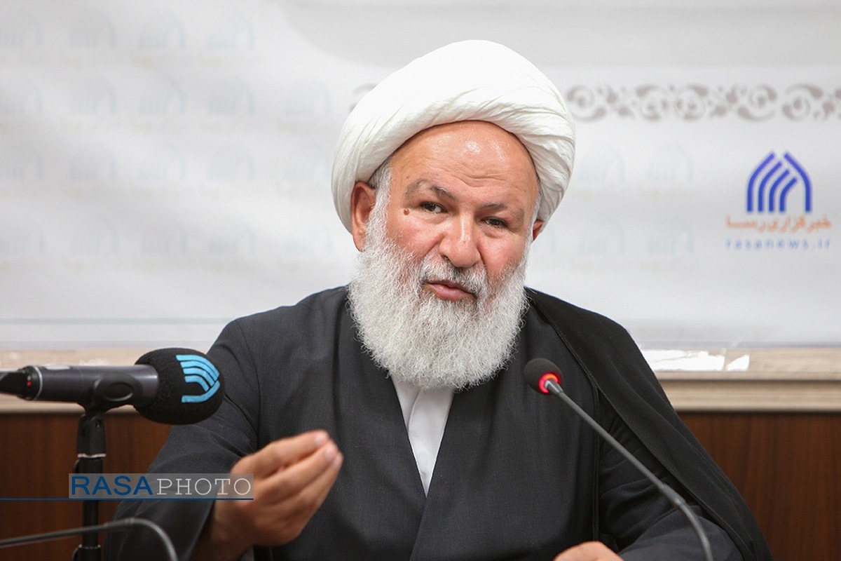 اتحاد ملی با تکیه بر نخبگان مؤمن و عقلانیت انقلابی تحقق می‌یابد