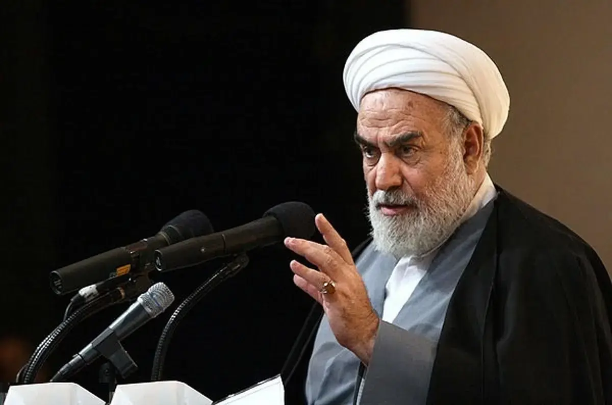 نقل قول حجت الاسلام والمسلمین محمدیگلپایگانی از شهید نصرالله درباره رهبر انقلاب