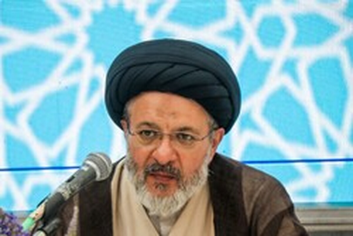 حوزههای علمیه میراثداران راستین علم و معرفت هستند