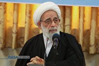 علامه نایینی هرگز معتقد به جدایی دین از سیاست نبود