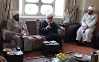 اساتید حوزه نقش تربیتی و الگویی دارند