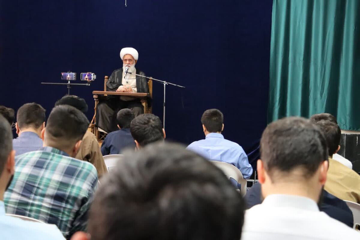معنویتهای نوظهور بلای جامعه امروزی است