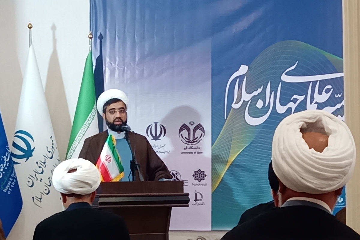 امام خمینی؛ الگوی کامل تمدن اسلامی از منظر رهبر انقلاب