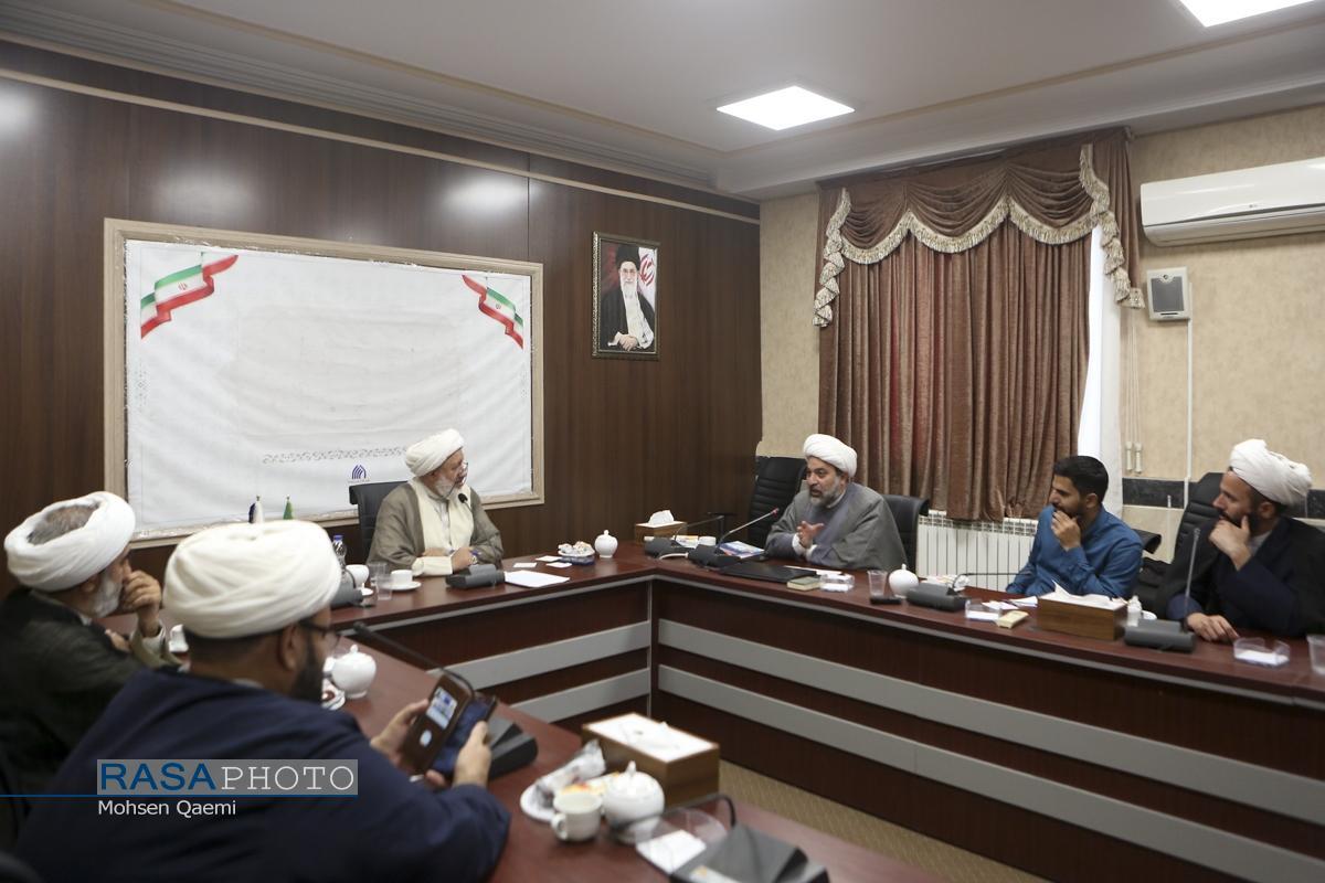 تعامل واقعی حوزه و هنر نیازمند گفتوگو و زیست مشترک است، نه بخشنامه و نهادسازی تعامل واقعی حوزه و هنر نیازمند گفتوگو و زیست مشترک است، نه بخشنامه و نهادسازی