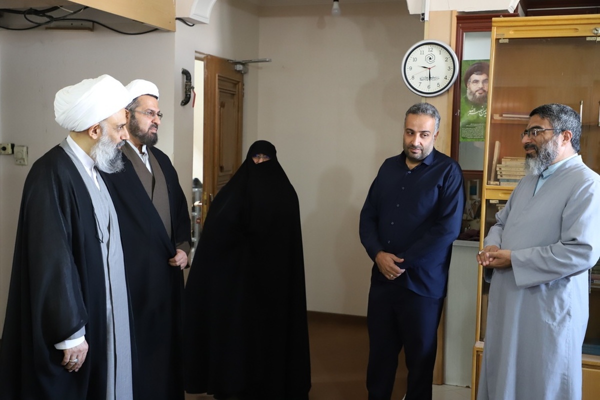 بازدید مدیر حوزه‌های علمیه خواهران از مرکز آموزش‌های غیرحضوری