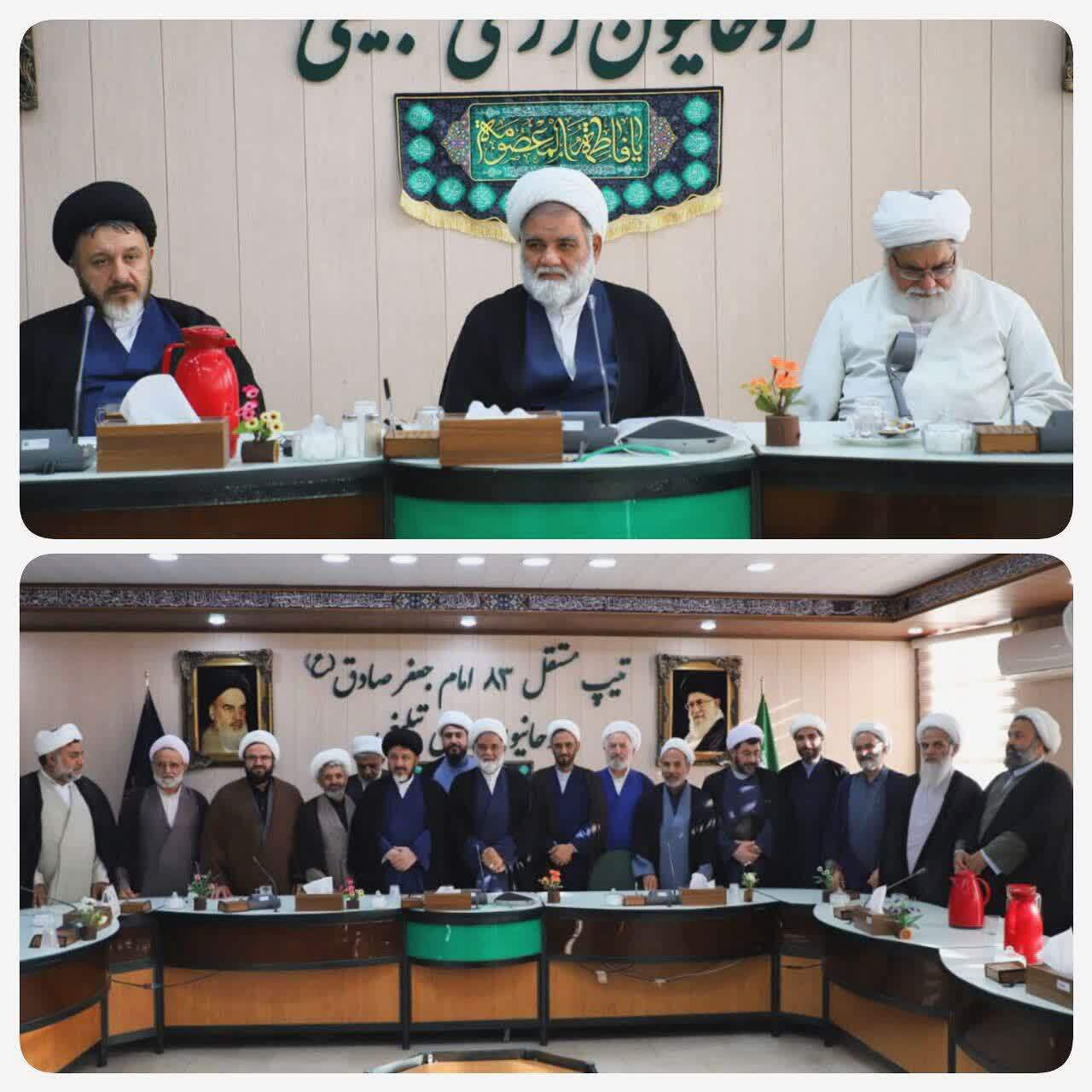 دیدار تعدادی از نمایندگان طلاب در قالب «شورای حوزه انقلابی» با فرمانده تیپ مستقل ۸۳ امام جعفر صادق