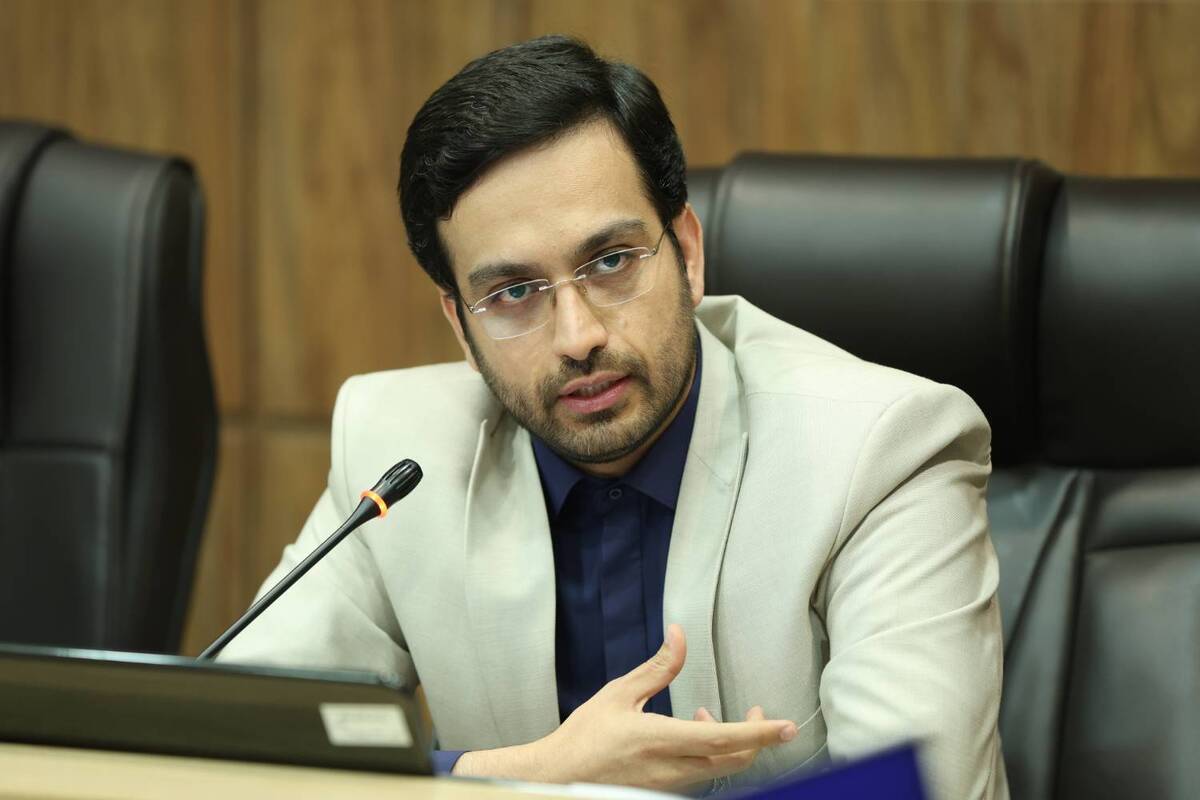 همایش حقوق ملت و آزادی‌های مشروع در فضای مجازی مبتنی بر منظومه فکری آیت‌الله خامنه‌ای