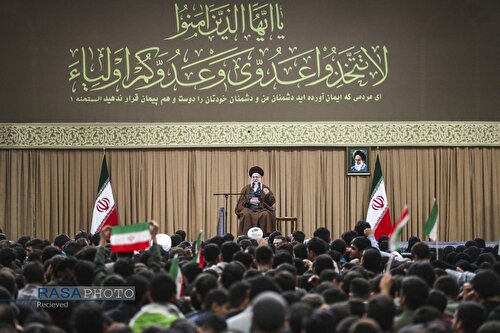 دیدار دانش‌آموزان و دانشجویان با رهبر معظم انقلاب
