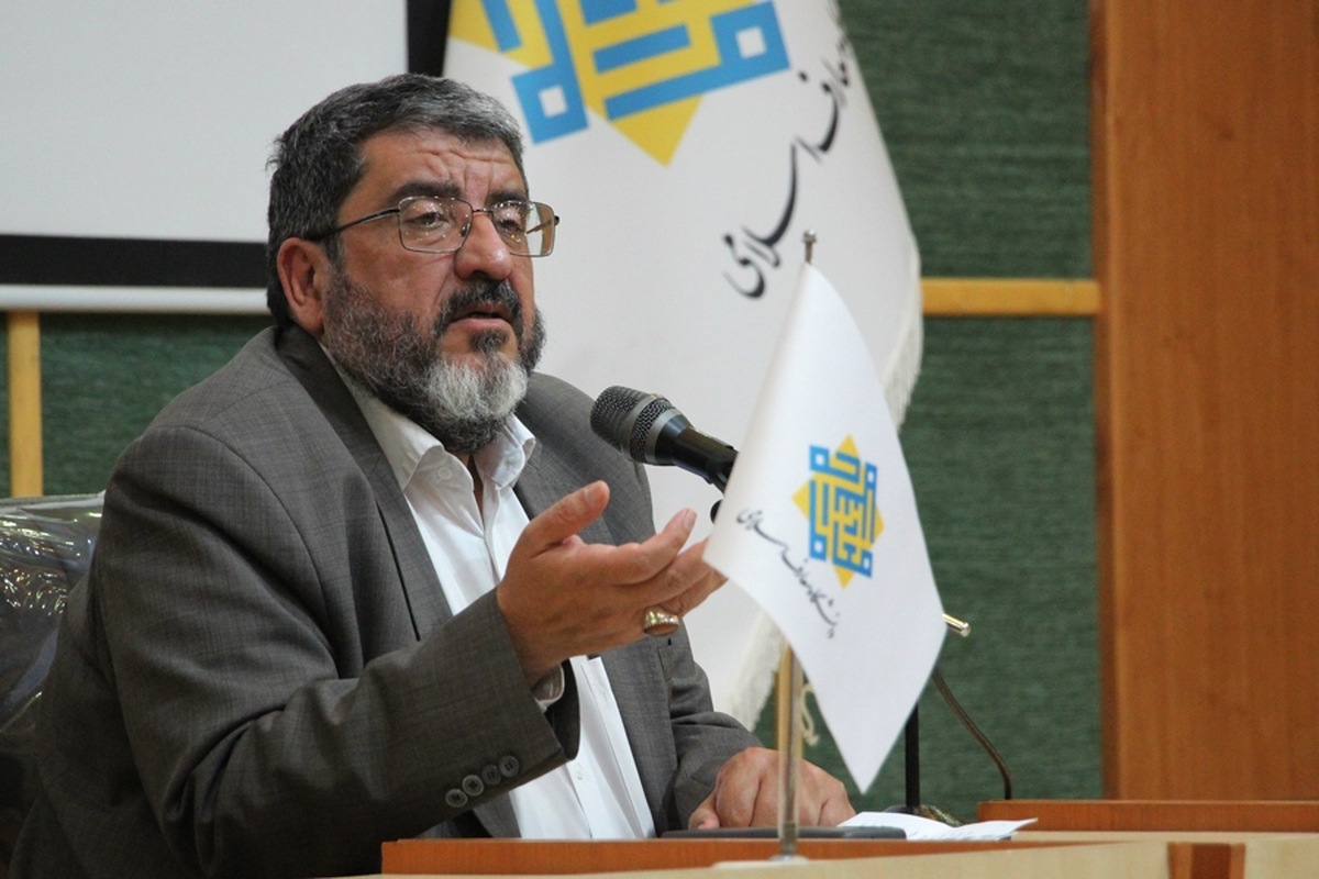 مدیریت رهبر انقلاب مانع تصمیمات یک‌جانبه در سیاست خارجی است