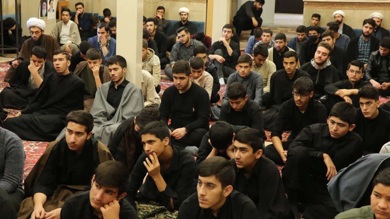 برگزاری آیین باشکوه ایام فاطمیه در حوزه علمیه امیرالمؤمنین+ تصاویر