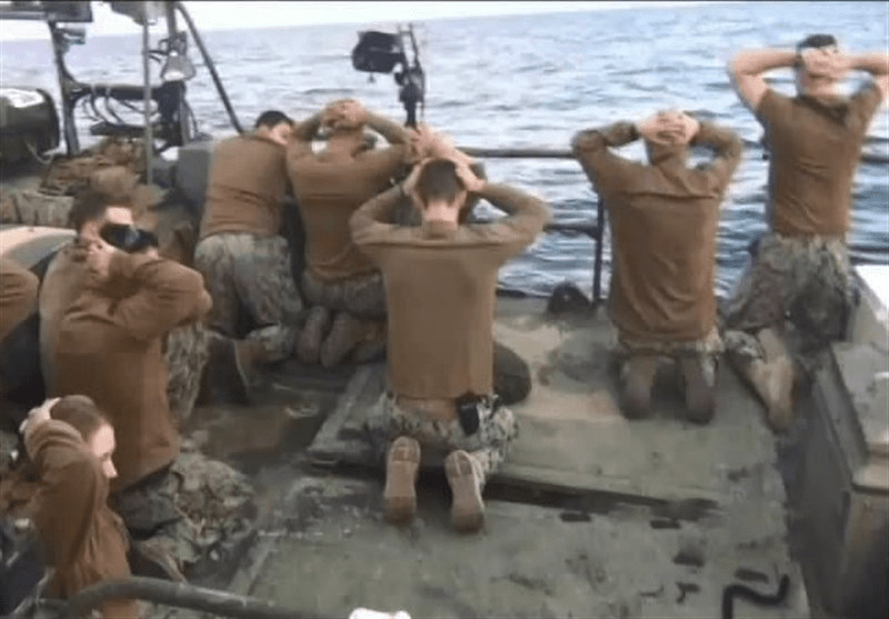 کاربران خارجی: تاریخ، گواه زانو زدن دشمنان در برابر ایرانیها است کاربران خارجی: تاریخ، گواه زانو زدن دشمنان در برابر ایرانیها است