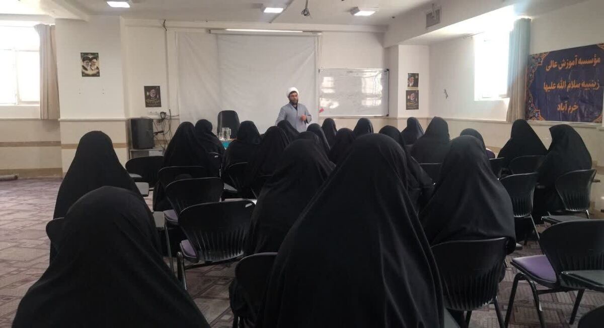 عامل انحراف جامعه پس از رحلت پیامبر چه بود؟