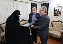 دیدار وزیرعلوم با خانواده شهید سلامی