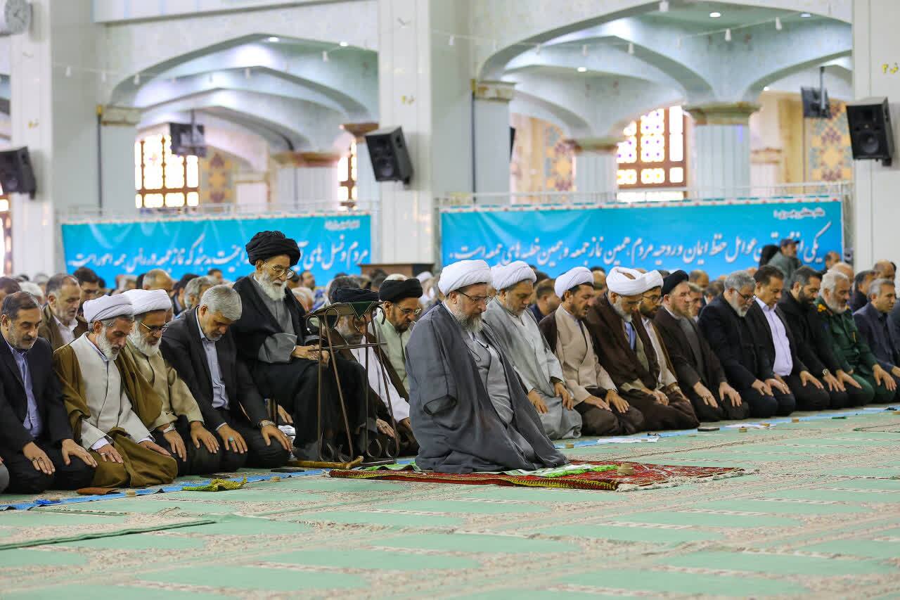 حجاب، سنگر عزت زن مسلمان است حجاب، سنگر عزت زن مسلمان است
