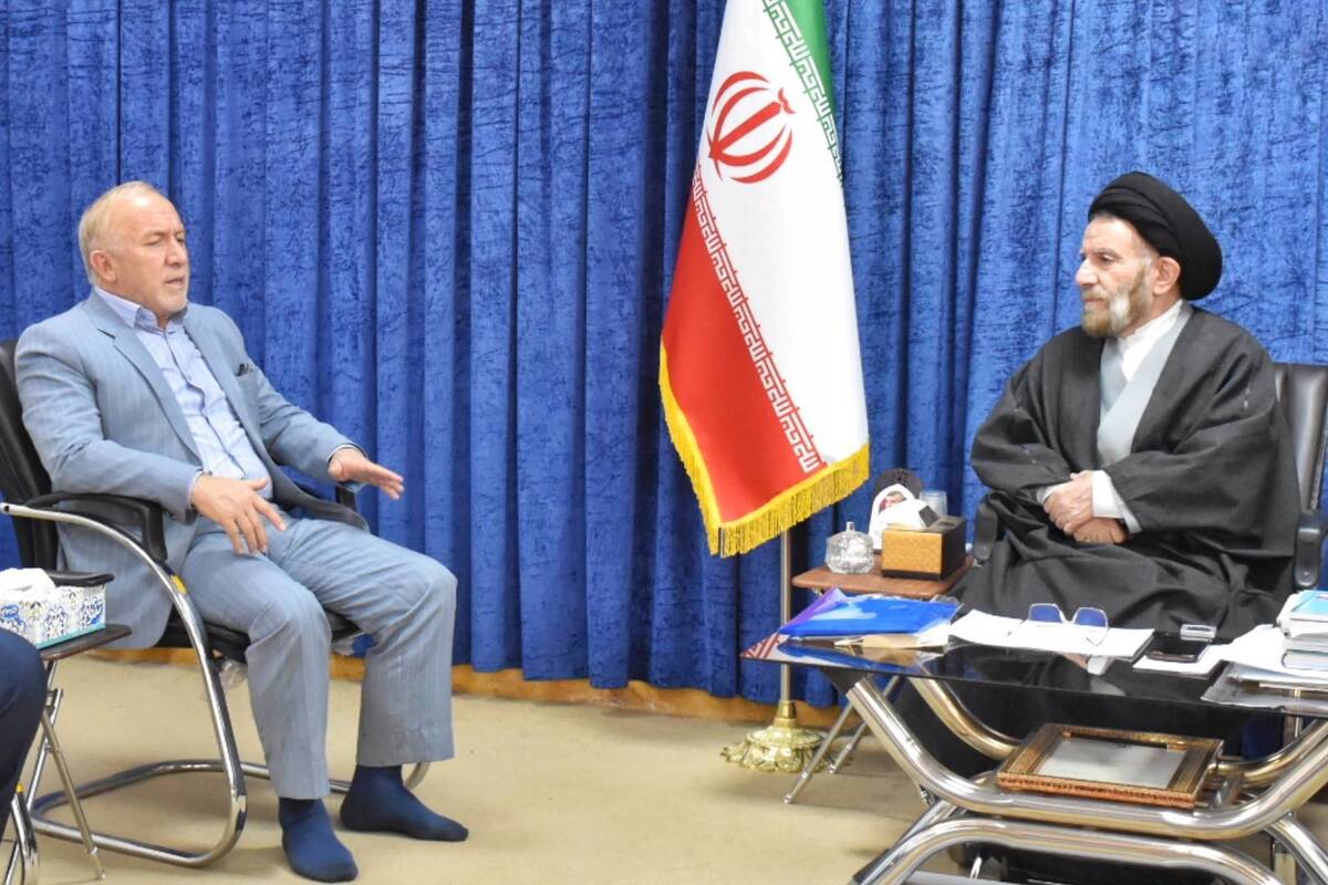 خدمت به خانواده شهدا؛ اولویت بنیاد شهید است