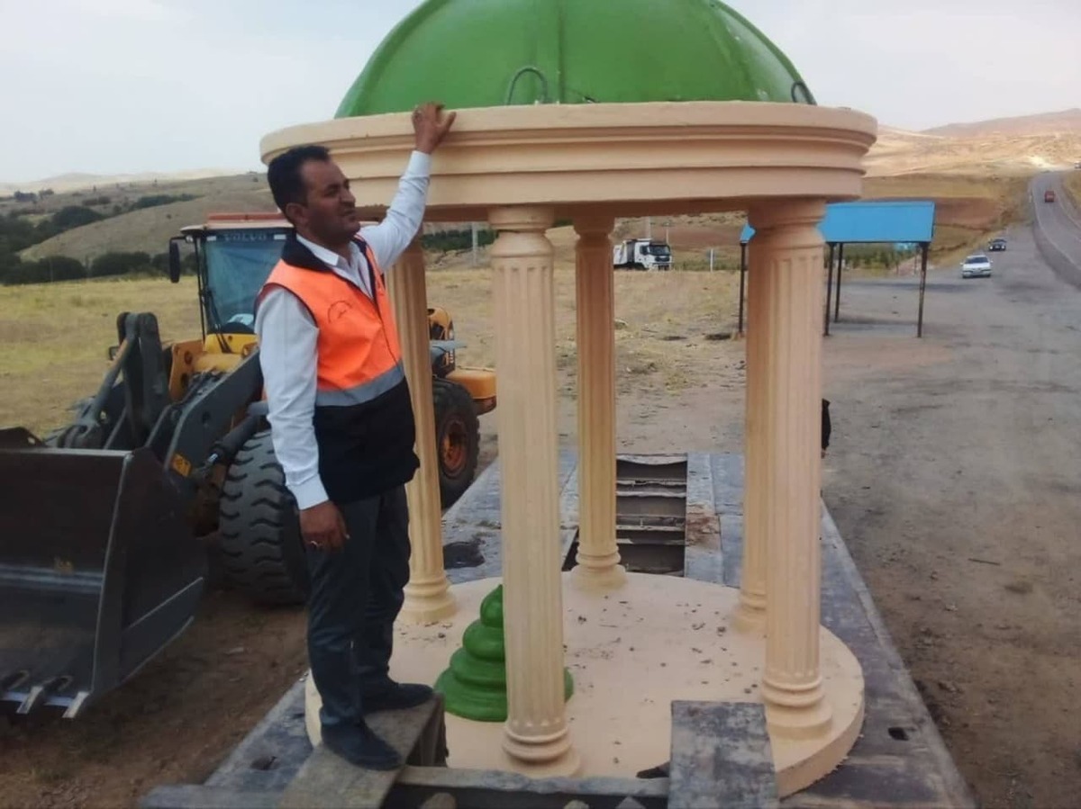 احداث سکو‌های نماز در آزاد راه کاشان، اصفهان