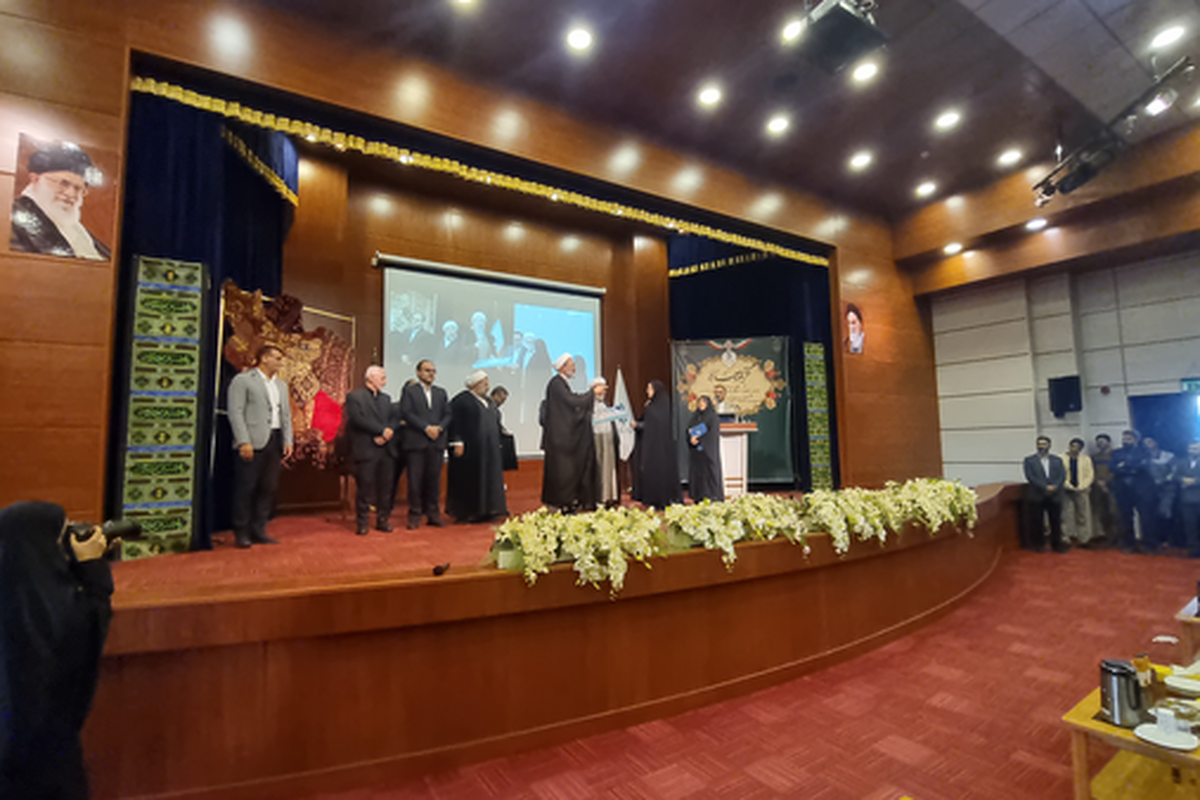 رئیس جدید دانشگاه حضرت معصومه معارفه شد