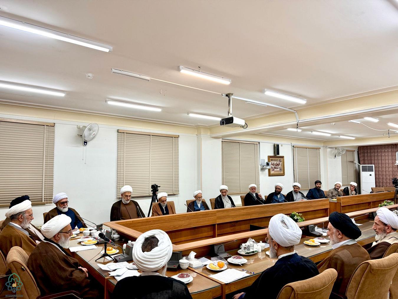 دیدار اعضای شورای عالی حوزه علمیه خراسان با شورای عالی حوزههای علمیه در قم + عکس دیدار اعضای شورای عالی حوزه علمیه خراسان با شورای عالی حوزههای علمیه در قم + عکس