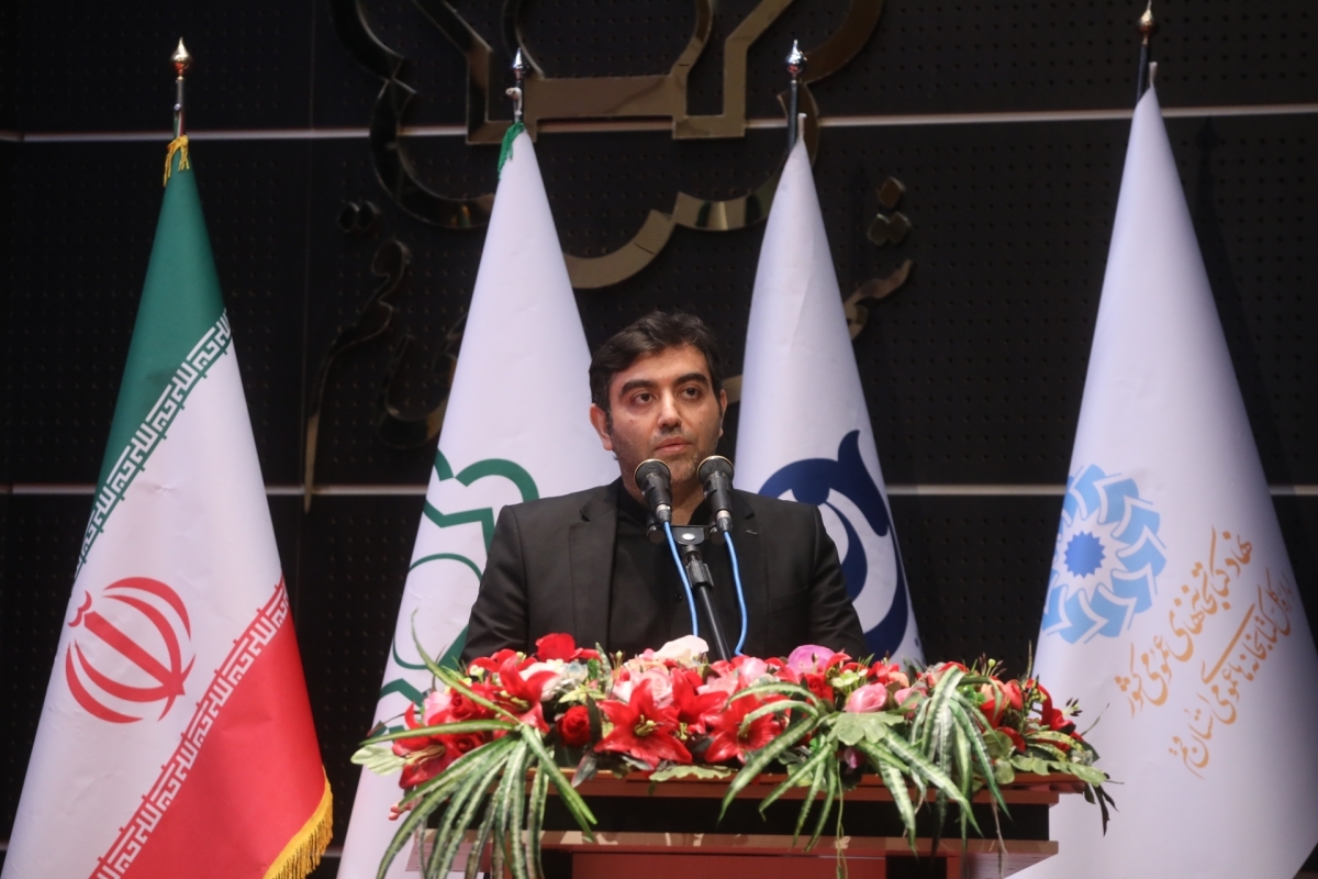 ۲۷ کتابخانه برای قم کافی نیست/ توسعه مراکز فرهنگی در پردیسان ضروری است