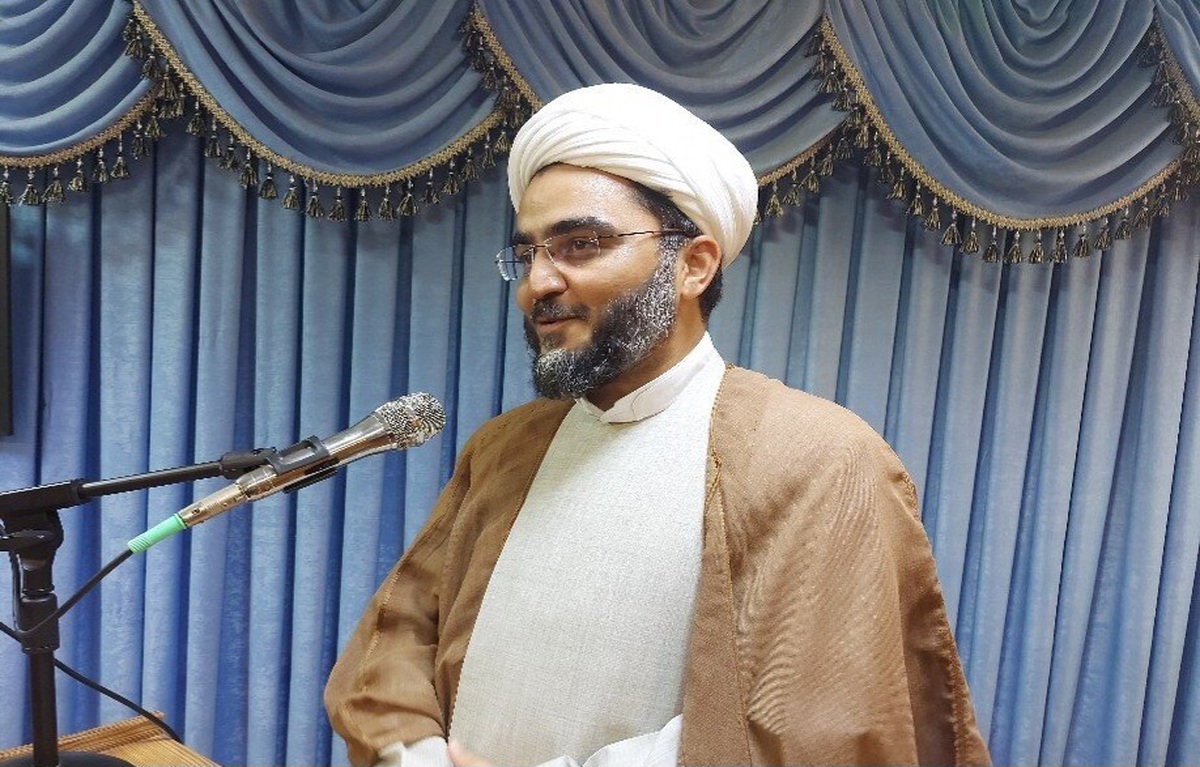 زن مسلمان؛ تعادل بین هویت و نقشآفرینی اجتماعی