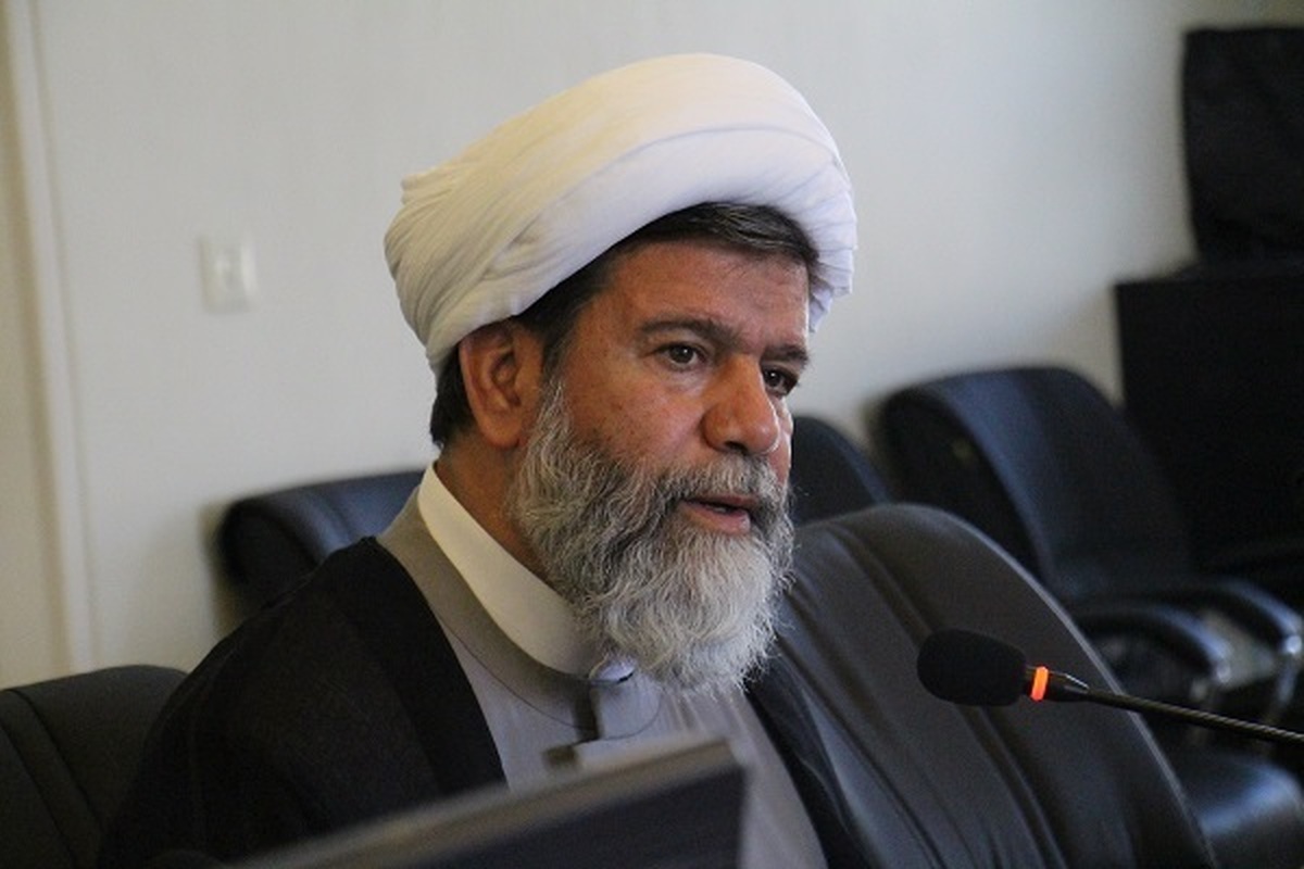 لزوم زمینه سازی گفتوگوی منطقی در جامعه